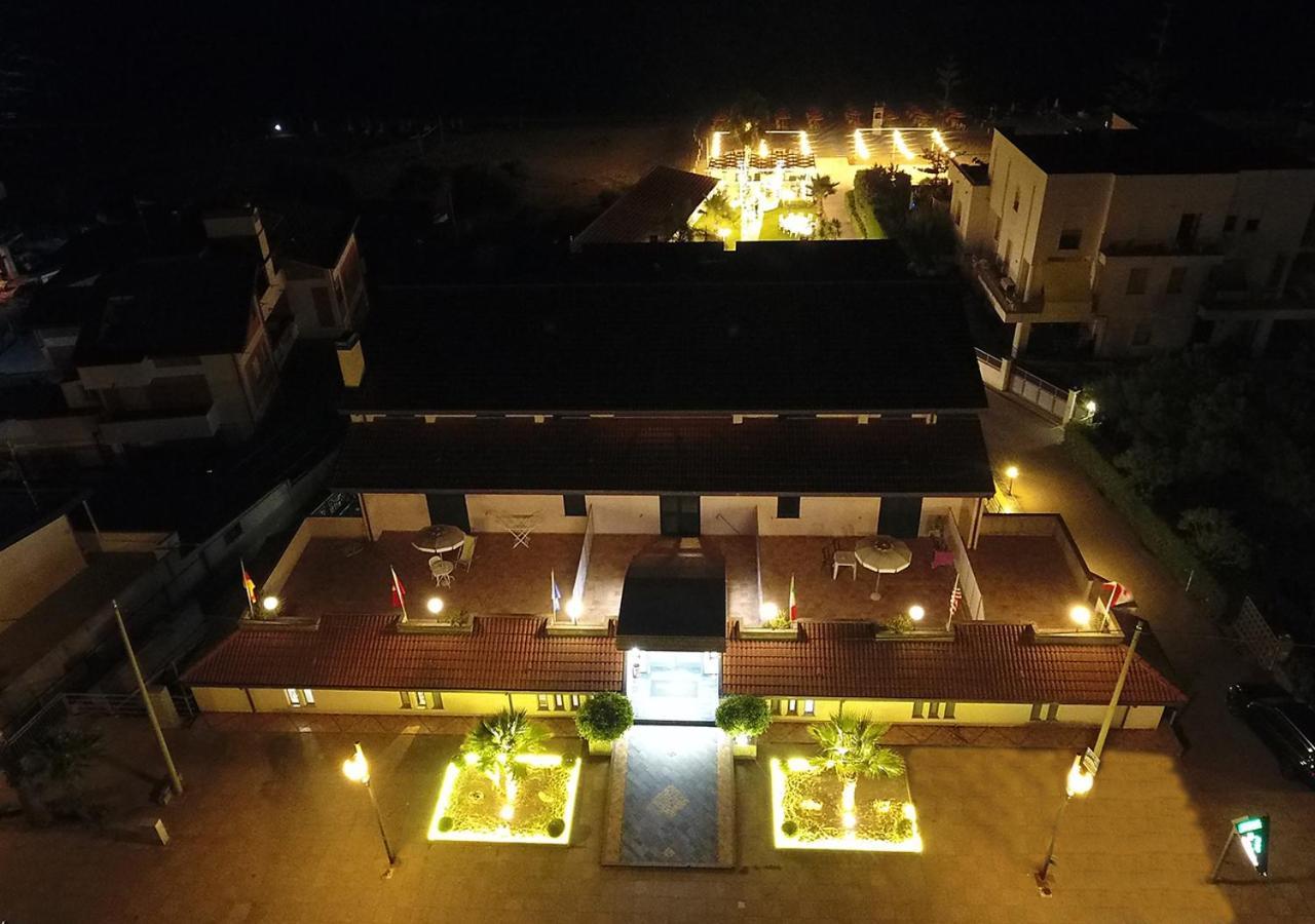 Hotel Federica Riace Marina Exterior photo
