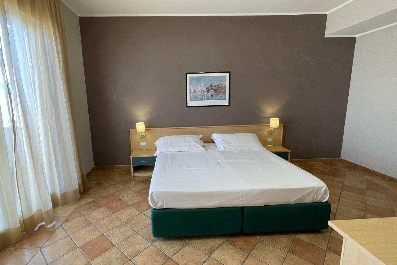 Hotel Federica Riace Marina Exterior photo